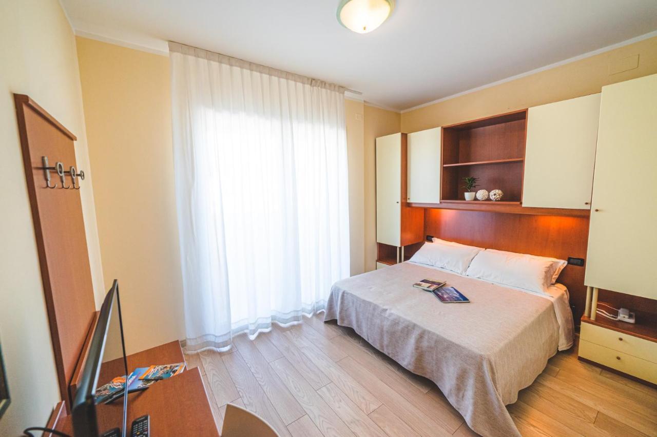 Hotel Sole Sottomarina Εξωτερικό φωτογραφία