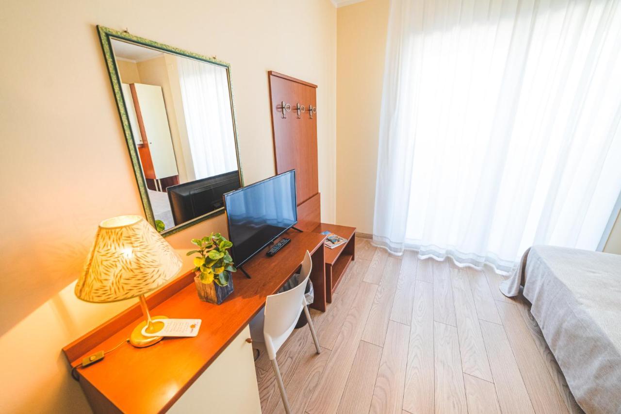 Hotel Sole Sottomarina Εξωτερικό φωτογραφία
