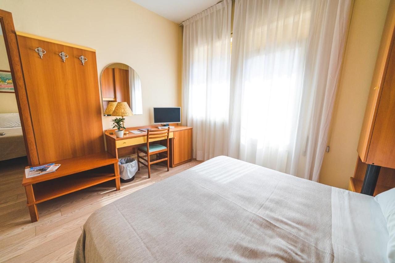 Hotel Sole Sottomarina Εξωτερικό φωτογραφία