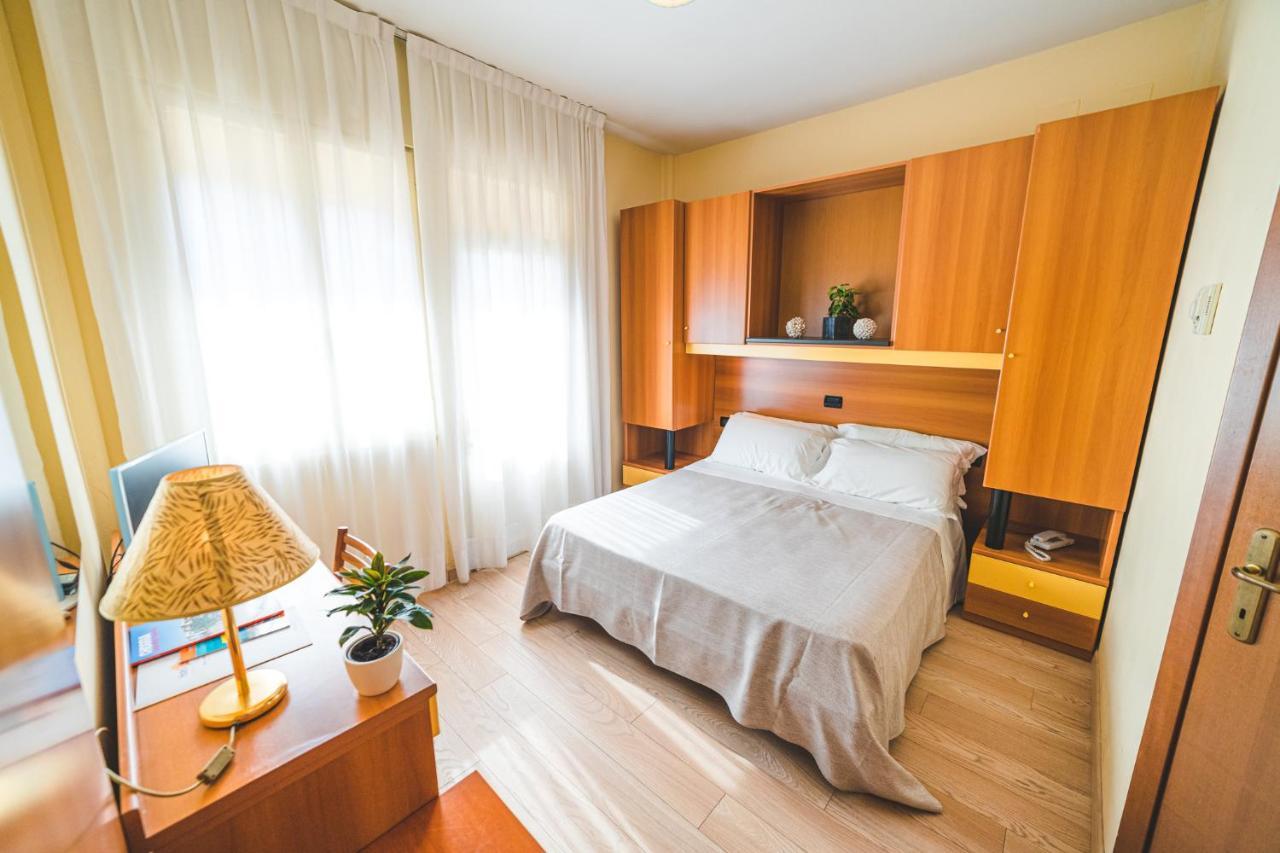 Hotel Sole Sottomarina Εξωτερικό φωτογραφία