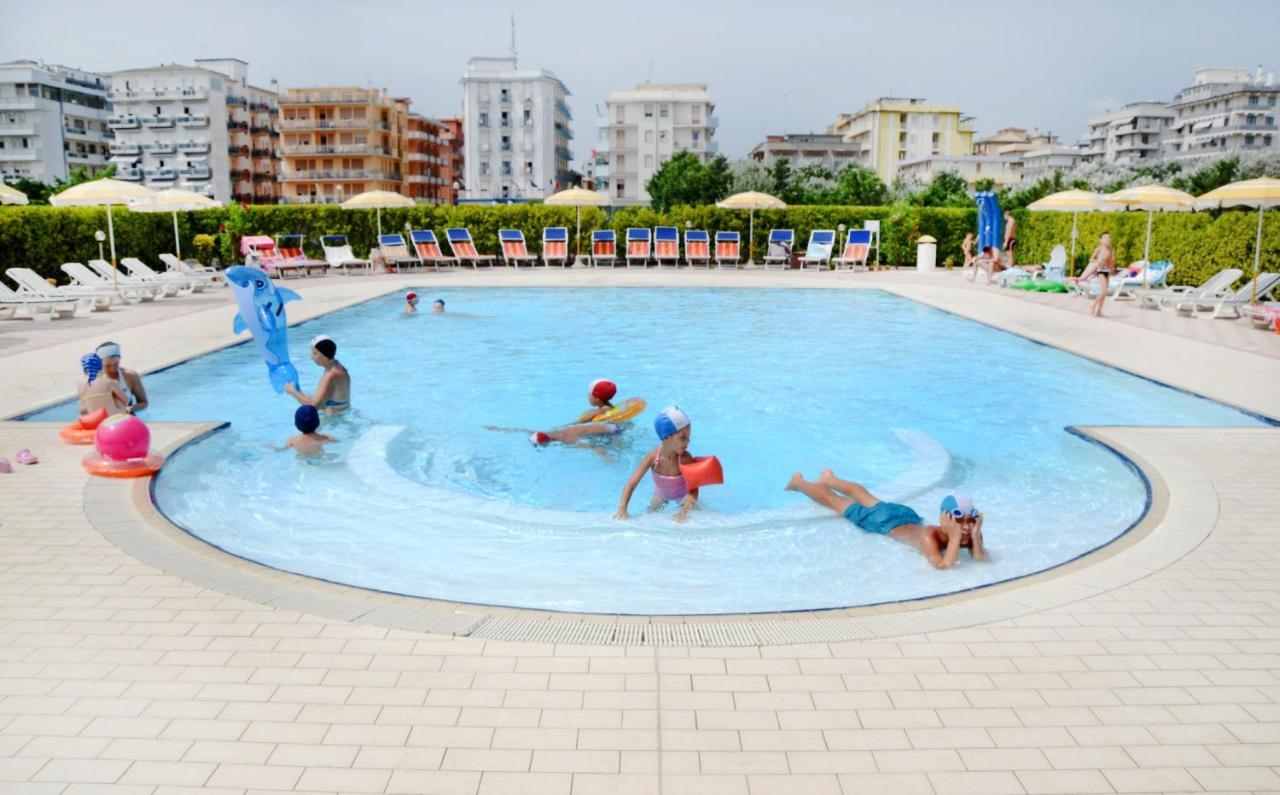 Hotel Sole Sottomarina Εξωτερικό φωτογραφία