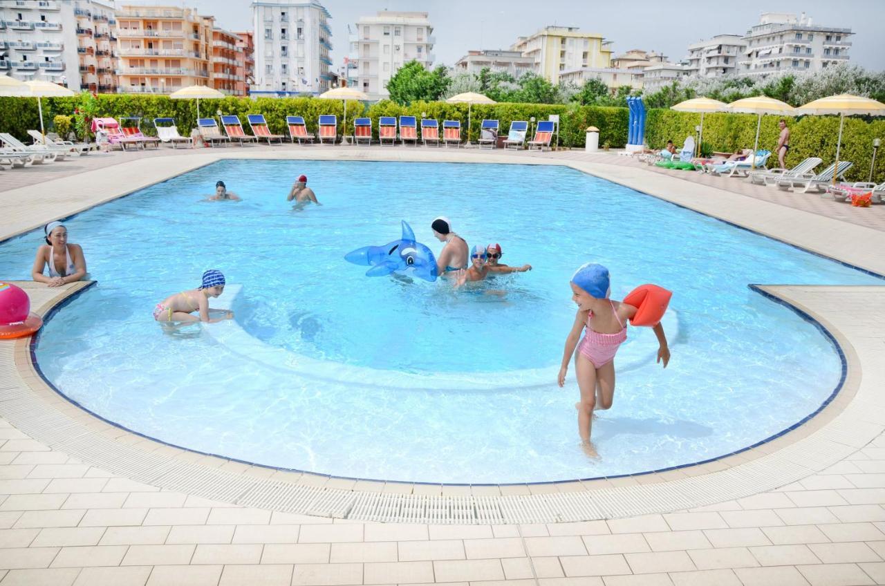Hotel Sole Sottomarina Εξωτερικό φωτογραφία